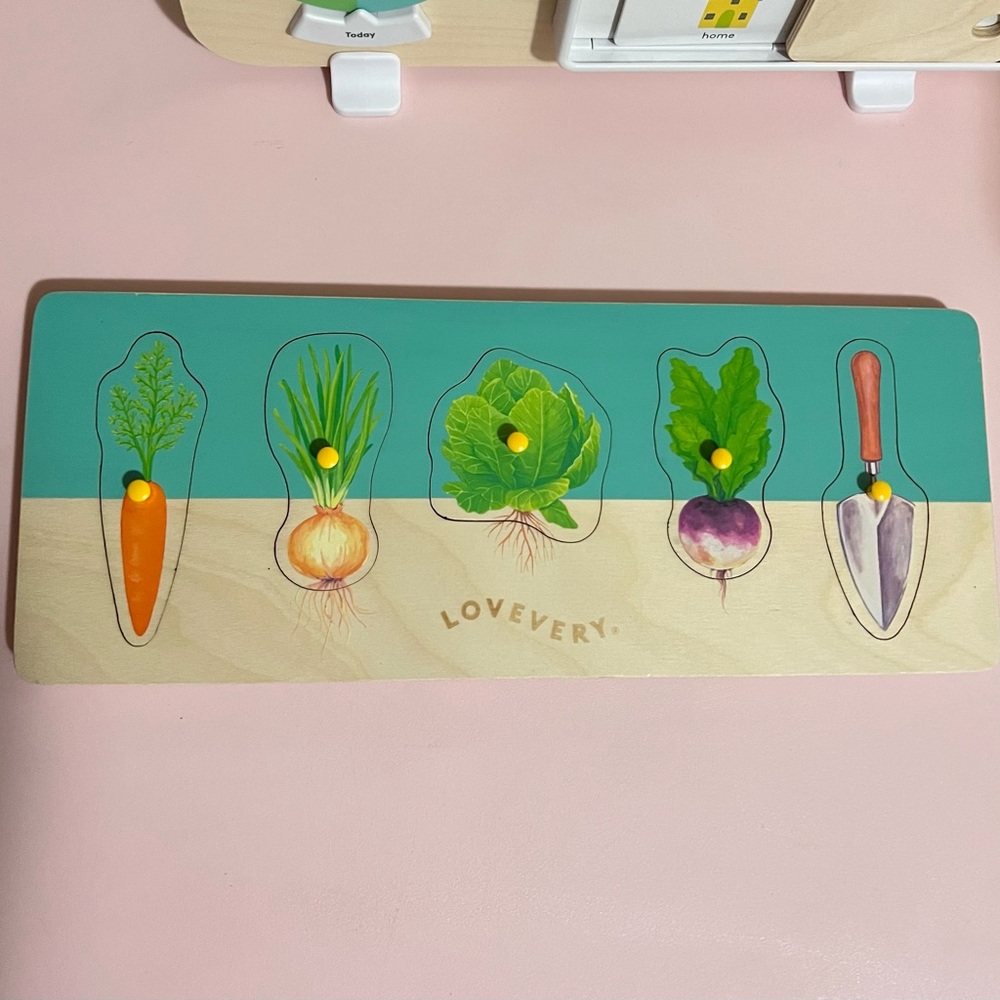 Community Garden Puzzle lovevery